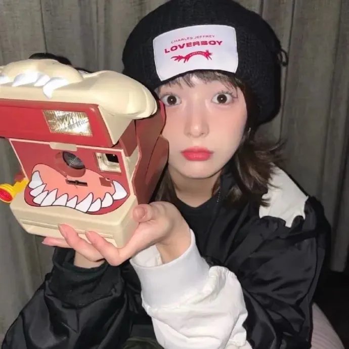 BoOzy' OS 和 CRISTAL宝石